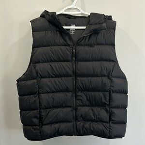 Aritzia little puff packable XL vest, like new